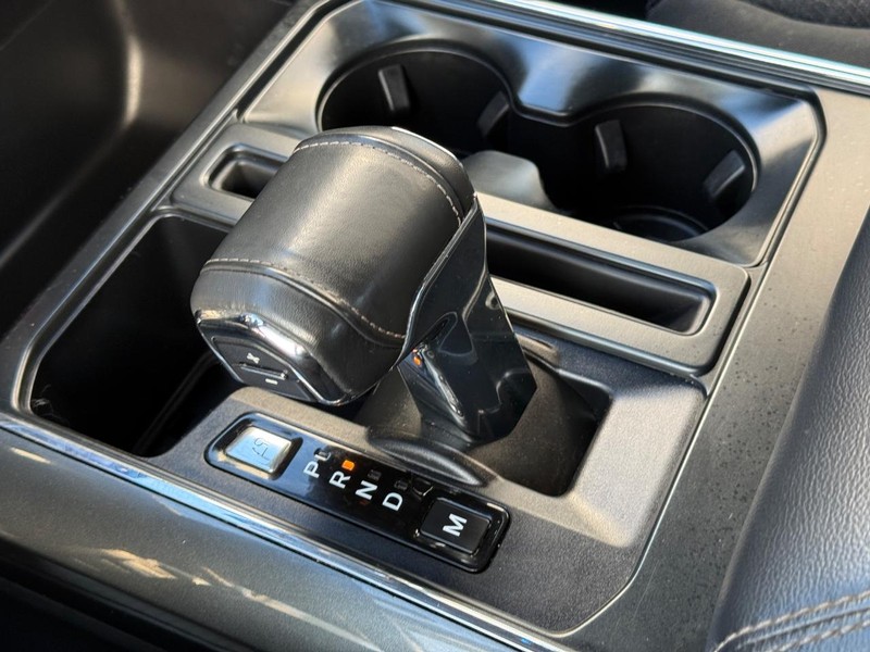 Ford F-150 Vehicle Full-screen Gallery Image 21