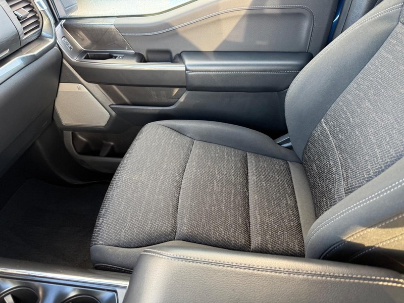 Ford F-150 Vehicle Full-screen Gallery Image 22