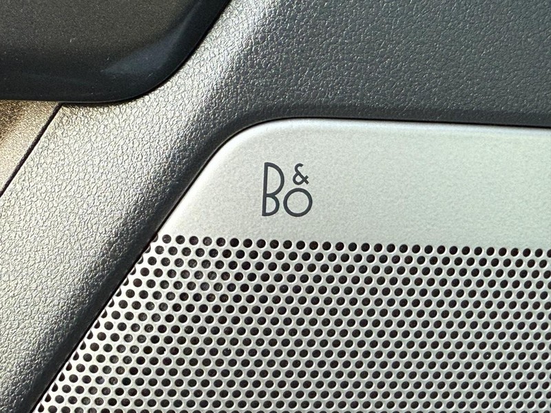 Ford F-150 Vehicle Full-screen Gallery Image 26