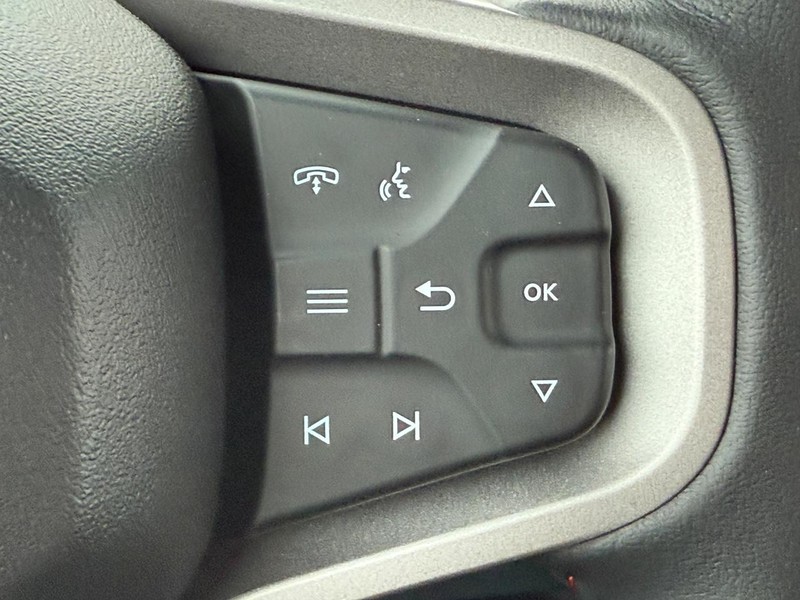 Ford Bronco Vehicle Full-screen Gallery Image 9