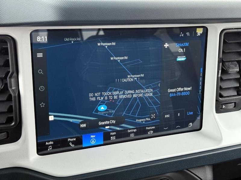 Ford Bronco Vehicle Full-screen Gallery Image 10