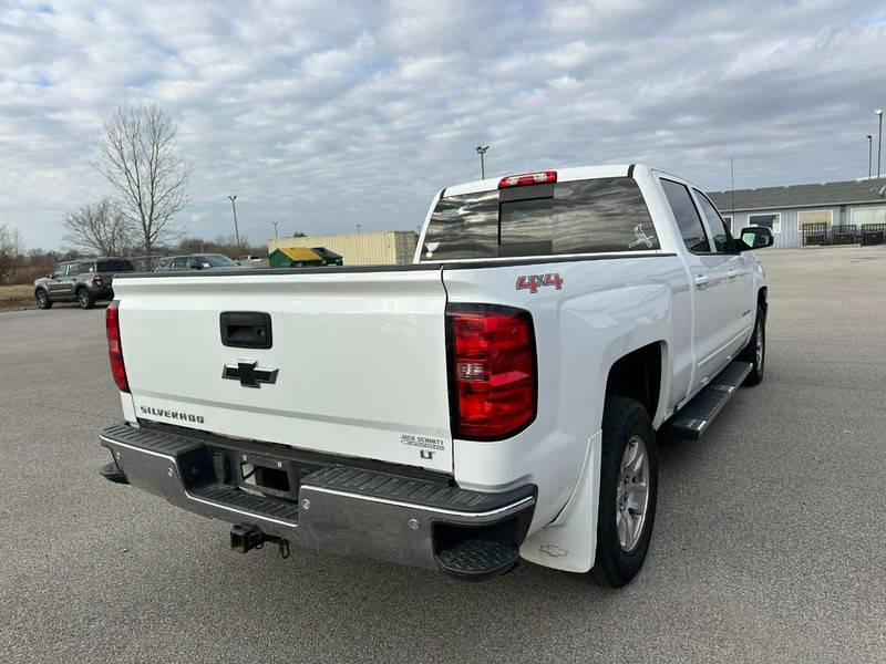 Chevrolet Silverado 1500 Vehicle Full-screen Gallery Image 04