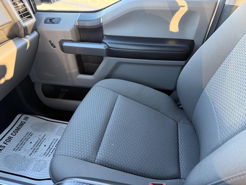 Ford F-150 Vehicle Full-screen Gallery Image 20