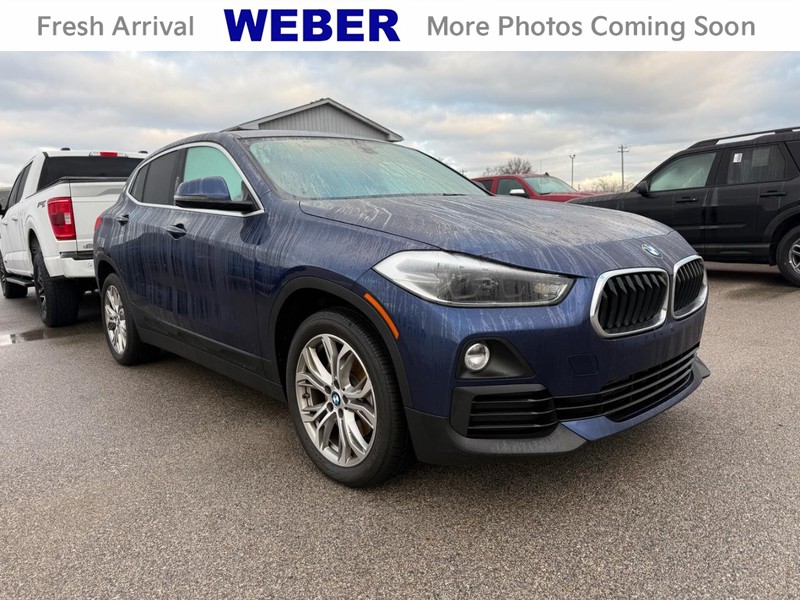 BMW X2 Vehicle Full-screen Gallery Image 01