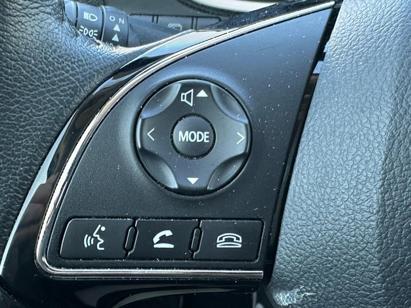 Mitsubishi Eclipse Cross Vehicle Full-screen Gallery Image 19