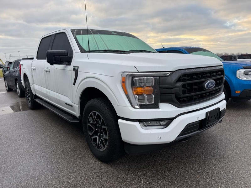 Ford F-150 Vehicle Full-screen Gallery Image 5