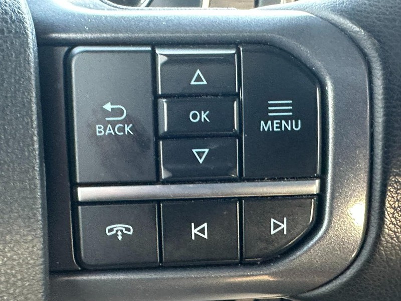 Ford F-150 Vehicle Full-screen Gallery Image 19