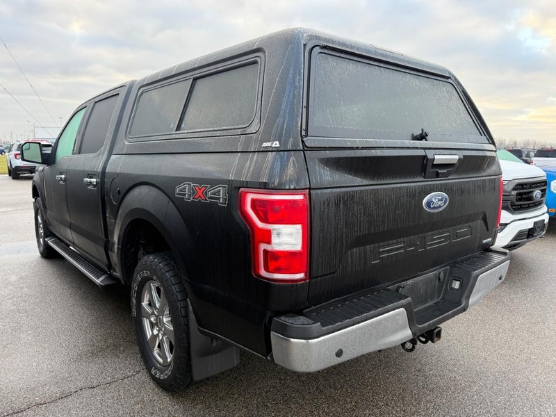 Ford F-150 Vehicle Full-screen Gallery Image 3