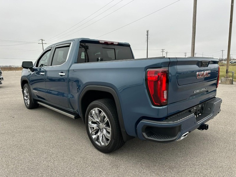 GMC Sierra 1500 Vehicle Full-screen Gallery Image 3