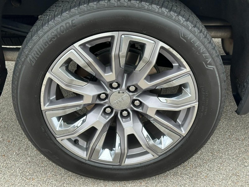 GMC Sierra 1500 Vehicle Full-screen Gallery Image 7