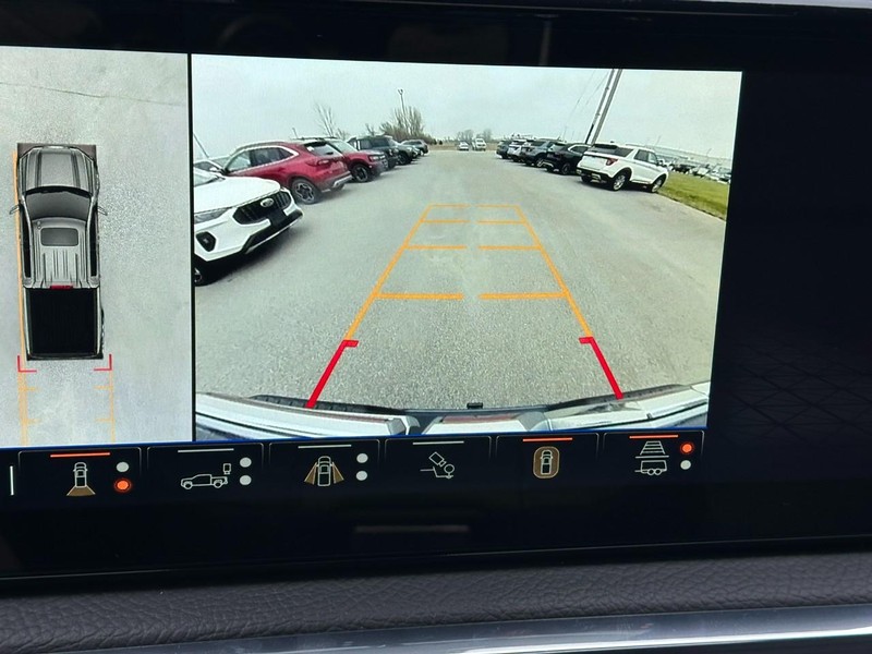 GMC Sierra 1500 Vehicle Full-screen Gallery Image 25