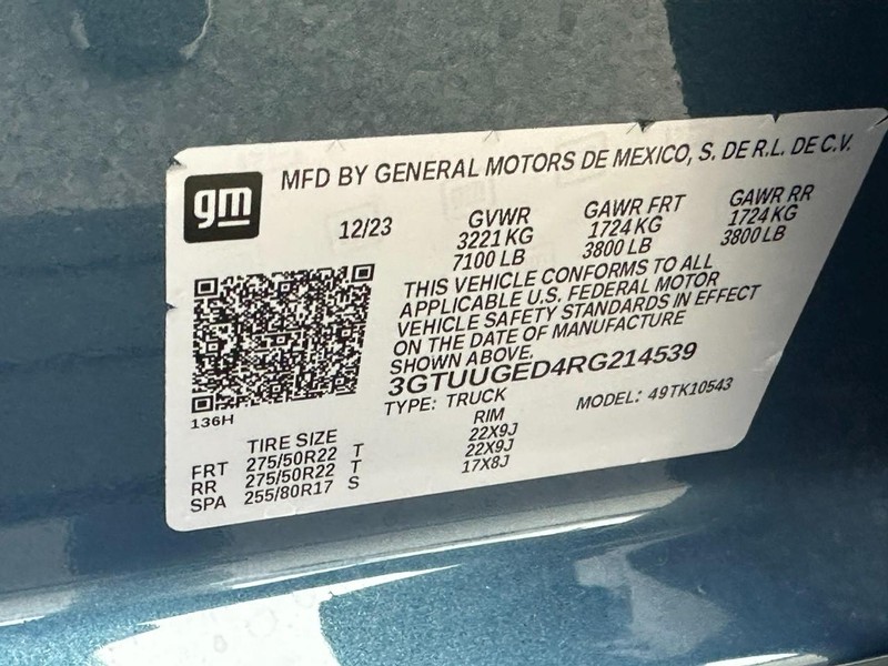 GMC Sierra 1500 Vehicle Full-screen Gallery Image 26