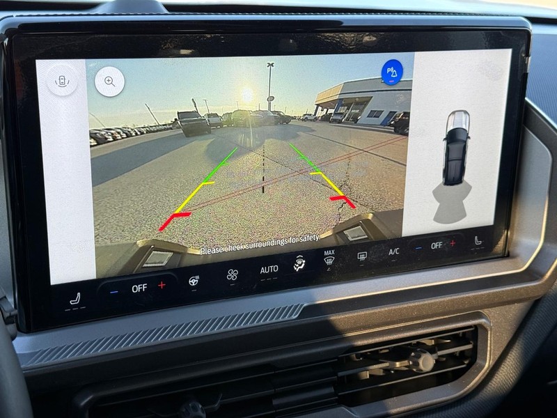 Ford Bronco Sport Vehicle Full-screen Gallery Image 12