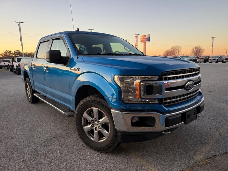 Ford F-150 Vehicle Full-screen Gallery Image 2