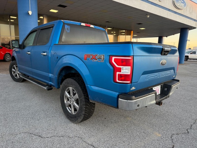 Ford F-150 Vehicle Full-screen Gallery Image 5