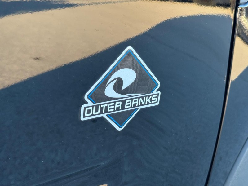 Ford Bronco Sport Vehicle Full-screen Gallery Image 07