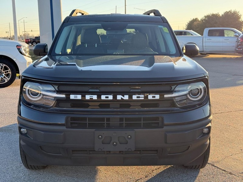 Ford Bronco Sport Vehicle Full-screen Gallery Image 10