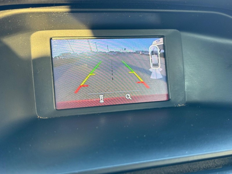 Ford Focus Vehicle Full-screen Gallery Image 16