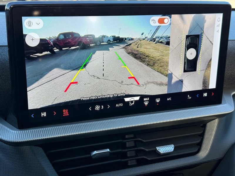 Ford Explorer Vehicle Full-screen Gallery Image 20