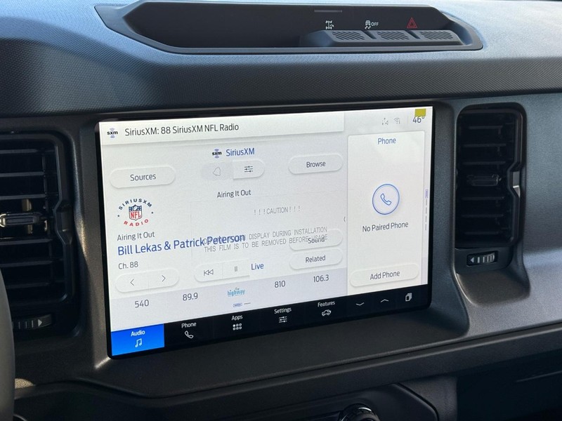 Ford Bronco Vehicle Full-screen Gallery Image 11