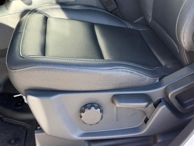 Ford Bronco Vehicle Full-screen Gallery Image 17