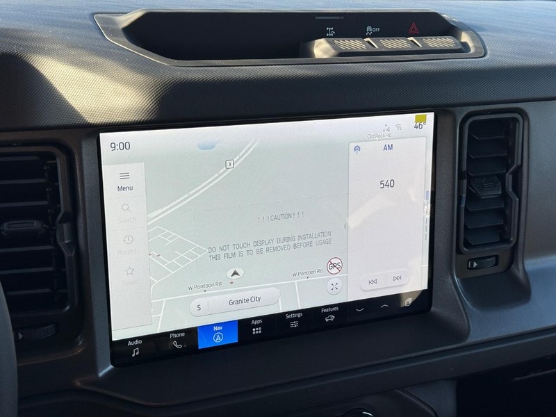 Ford Bronco Vehicle Full-screen Gallery Image 11