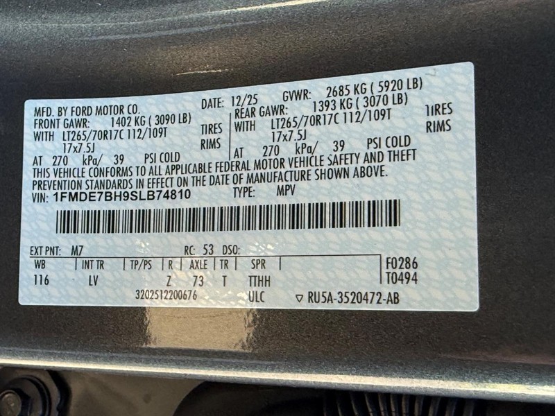 Ford Bronco Vehicle Full-screen Gallery Image 19