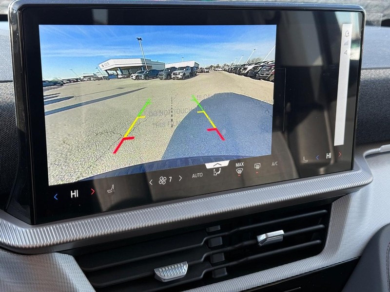 Ford Explorer Vehicle Full-screen Gallery Image 13