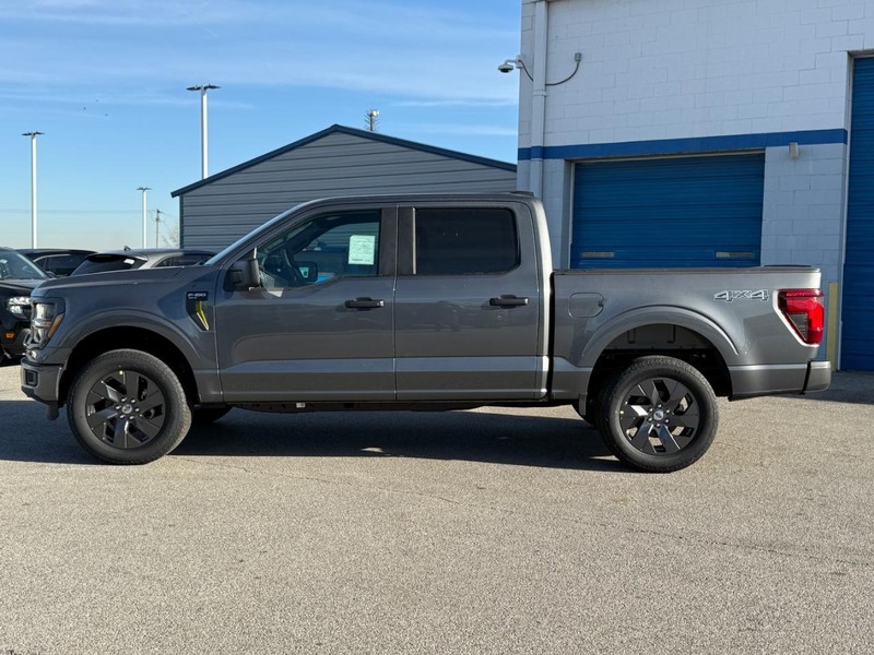 Ford F-150 Vehicle Full-screen Gallery Image 2