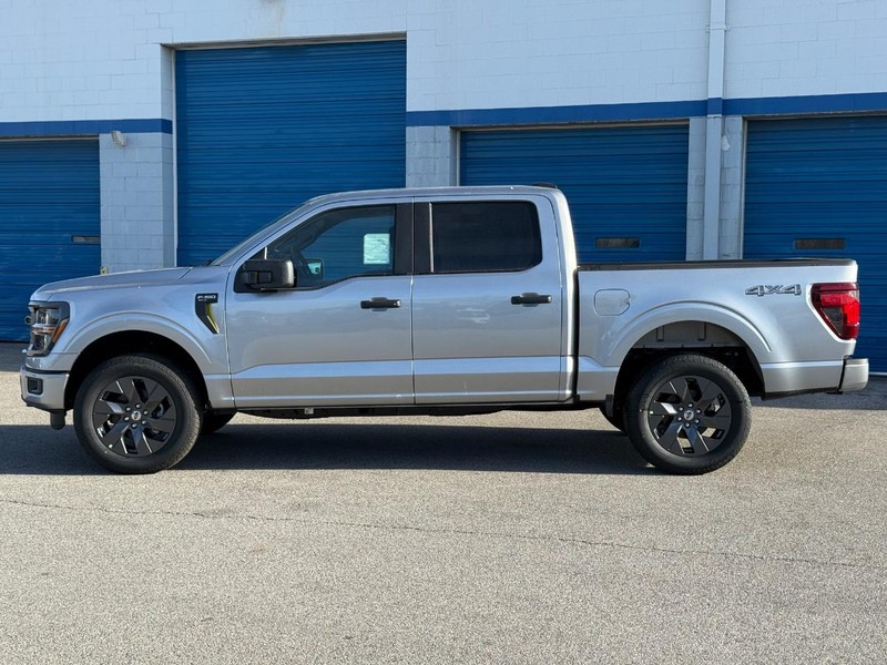 Ford F-150 Vehicle Full-screen Gallery Image 2