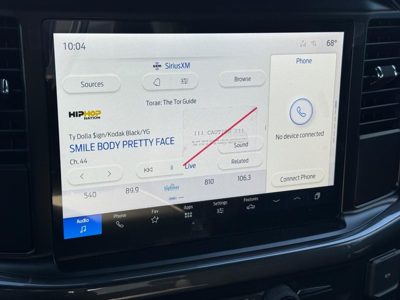 Ford F-150 Vehicle Full-screen Gallery Image 10