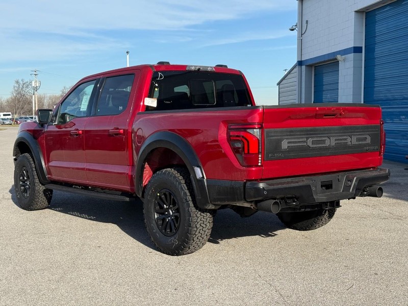 Ford F-150 Vehicle Full-screen Gallery Image 3