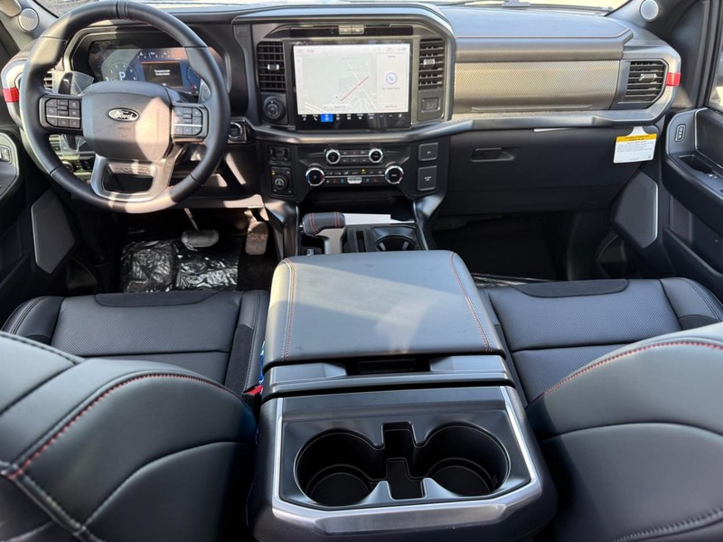 Ford F-150 Vehicle Full-screen Gallery Image 8
