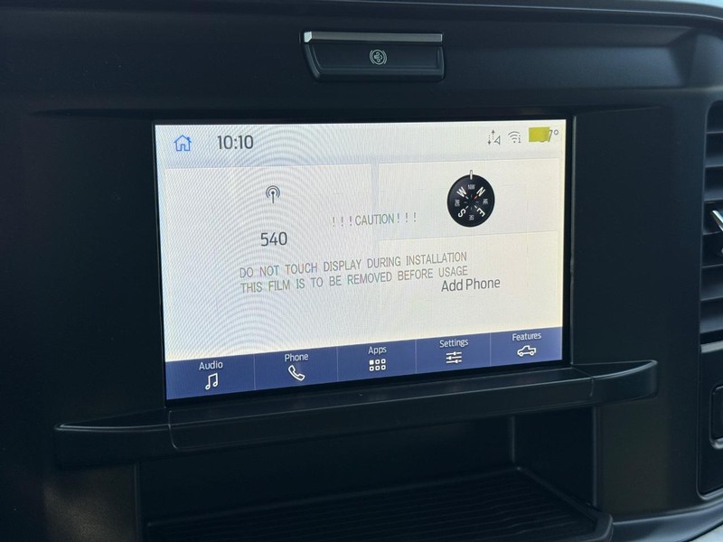 Ford Super Duty F-350 SRW Vehicle Full-screen Gallery Image 10