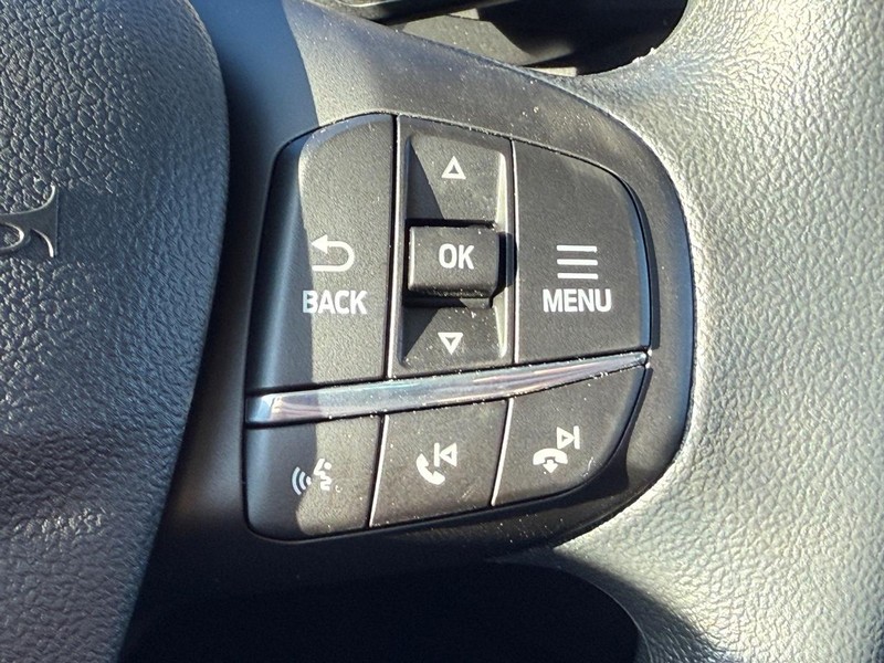 Ford Bronco Sport Vehicle Full-screen Gallery Image 9