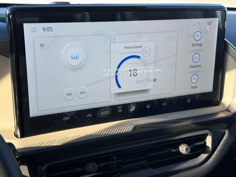 Ford Bronco Sport Vehicle Full-screen Gallery Image 10