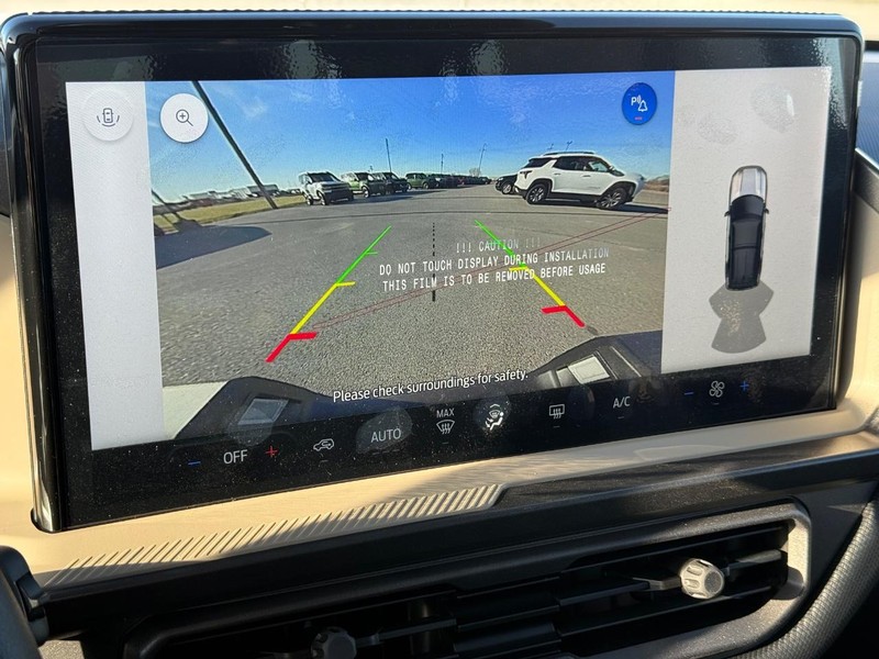 Ford Bronco Sport Vehicle Full-screen Gallery Image 11