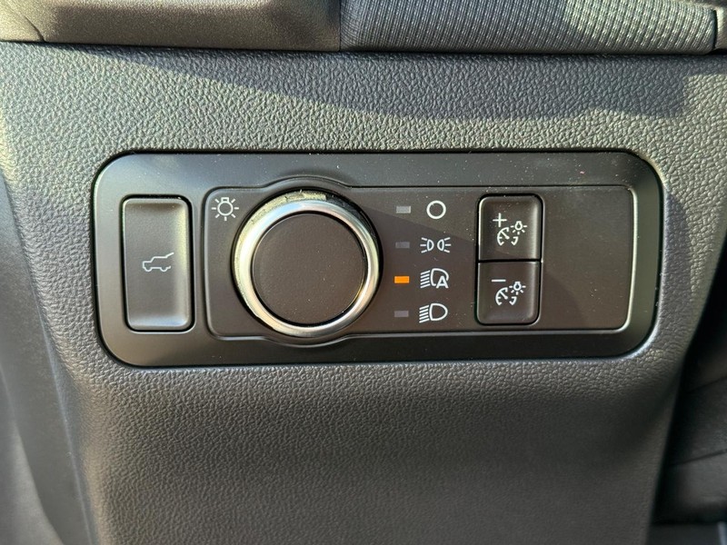 Ford Bronco Sport Vehicle Full-screen Gallery Image 15