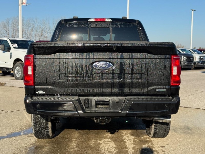 Ford F-150 Vehicle Full-screen Gallery Image 4