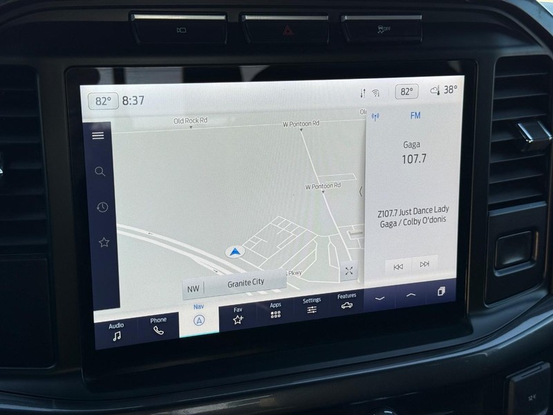 Ford F-150 Vehicle Full-screen Gallery Image 17