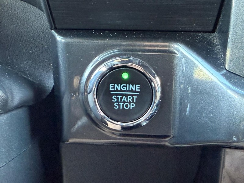 Ford F-150 Vehicle Full-screen Gallery Image 15