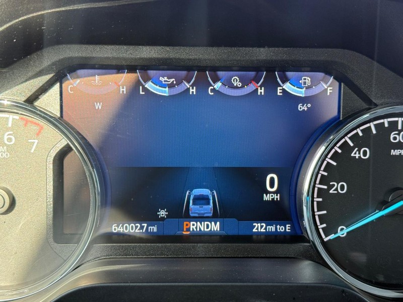 Ford F-150 Vehicle Full-screen Gallery Image 23