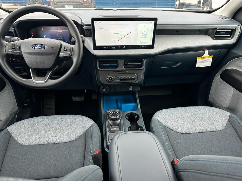 Ford Maverick Vehicle Full-screen Gallery Image 5