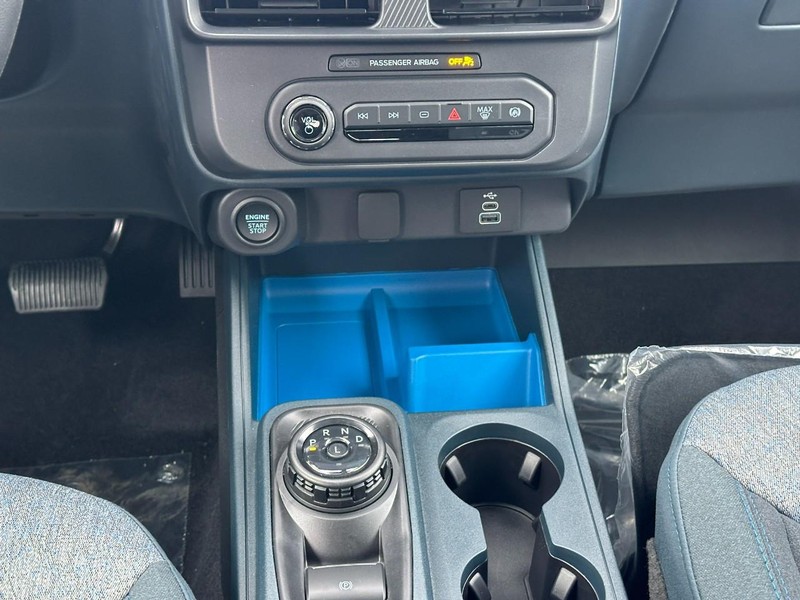 Ford Maverick Vehicle Full-screen Gallery Image 8