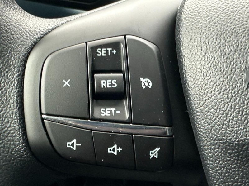 Ford Maverick Vehicle Full-screen Gallery Image 11