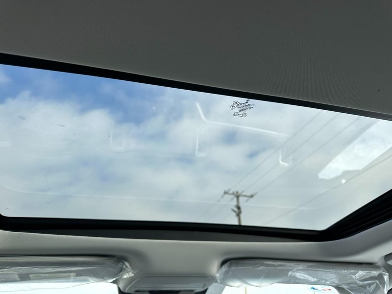 Ford Expedition Vehicle Full-screen Gallery Image 6