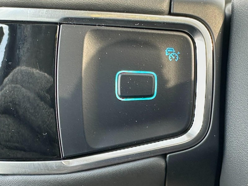 Ford Expedition Vehicle Full-screen Gallery Image 13