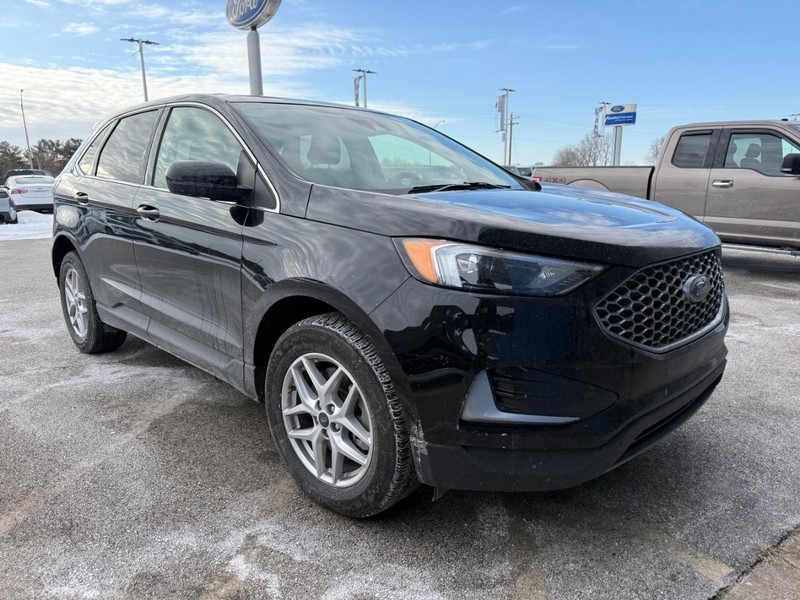 Ford Edge Vehicle Full-screen Gallery Image 5