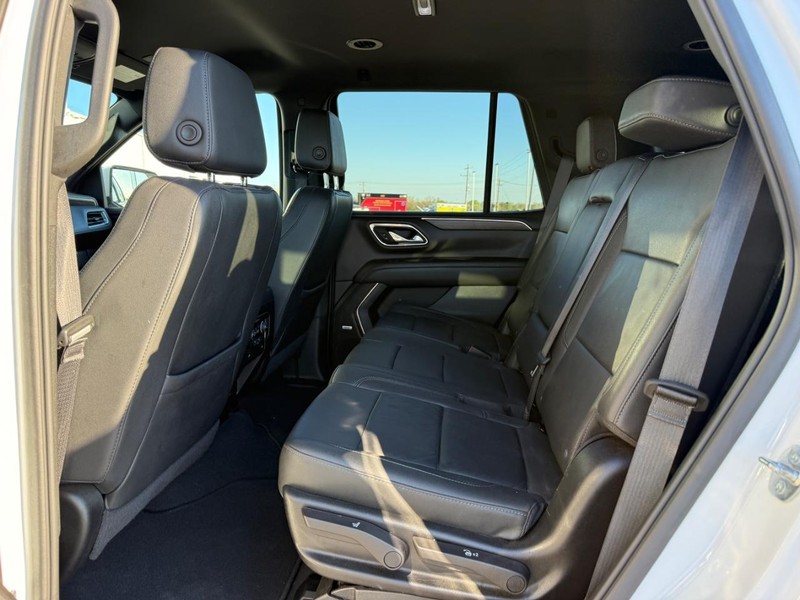 Chevrolet Tahoe Vehicle Full-screen Gallery Image 11