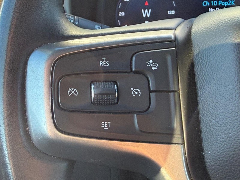 Chevrolet Tahoe Vehicle Full-screen Gallery Image 15